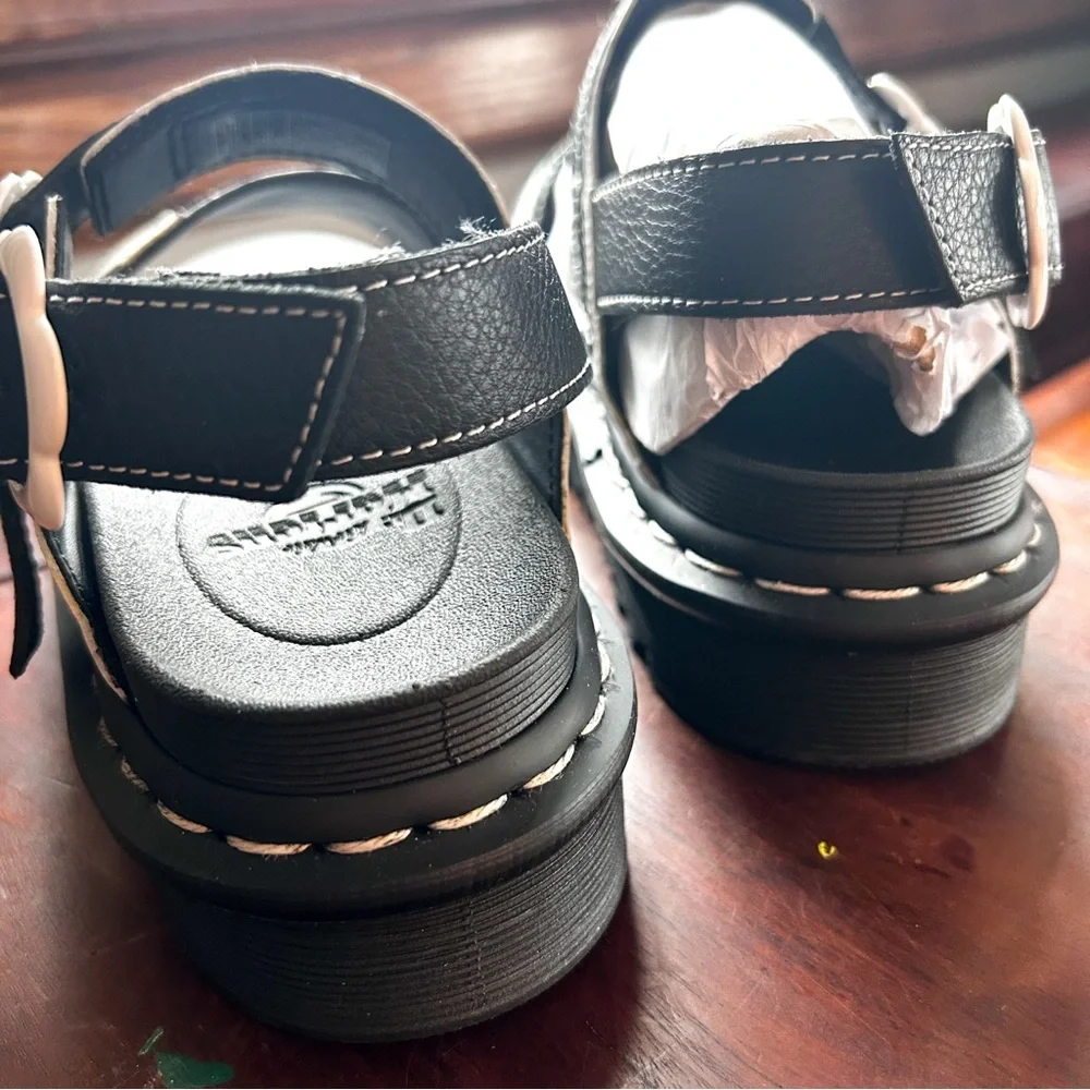 Dr. Martens Voss Mono Floral Sandals Women’s 8 NWOB - Picture 13 of 13